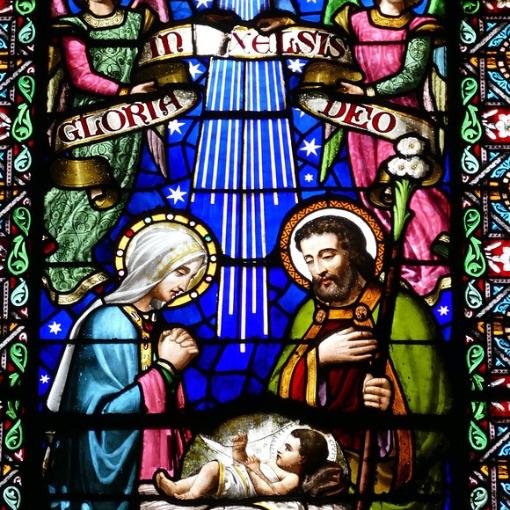 weihnachten_kirchenfenster (c) pixabay weihnachten_kirchenfenster