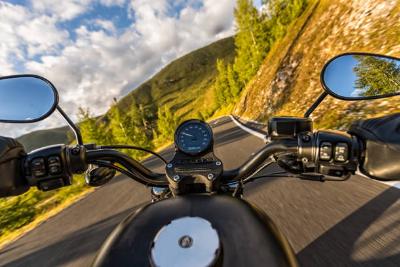 2026-04_18_Motorradsegnung